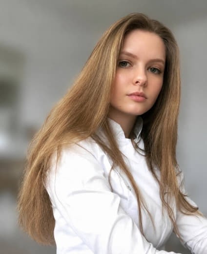 Ульянина Юлия Сергеевна — врач-стоматолог детский